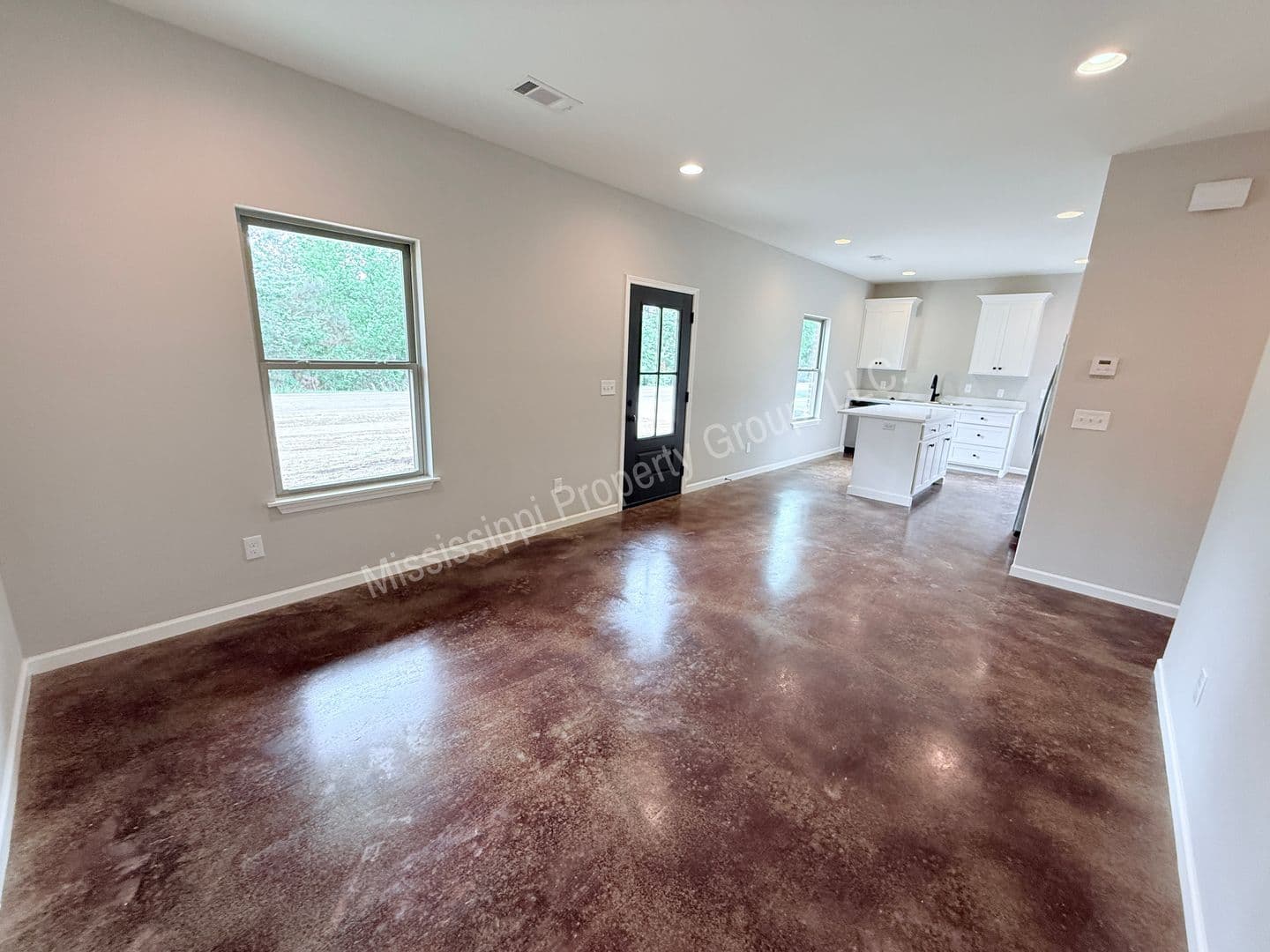 Oxford Townhome: 4851 S. Lamar Blvd