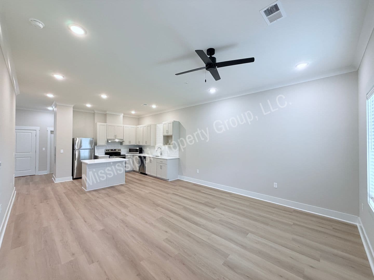 Oxford Apartment: 1401 Chickasaw Road