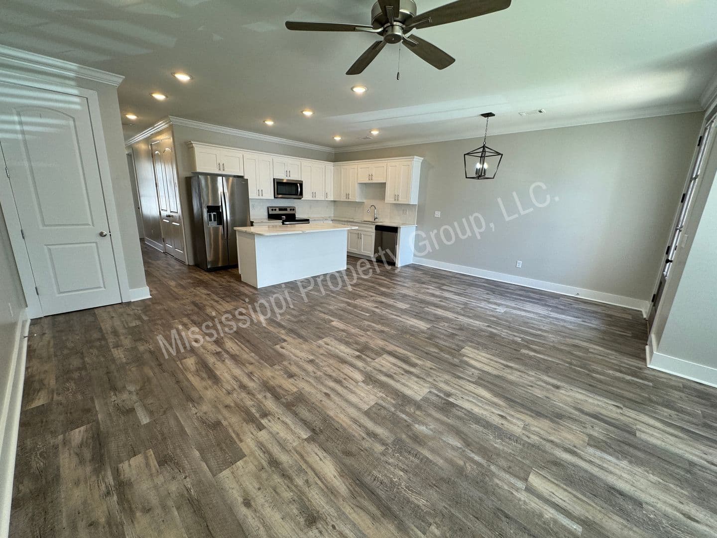 Oxford Townhome: 325 Stillwater Lane