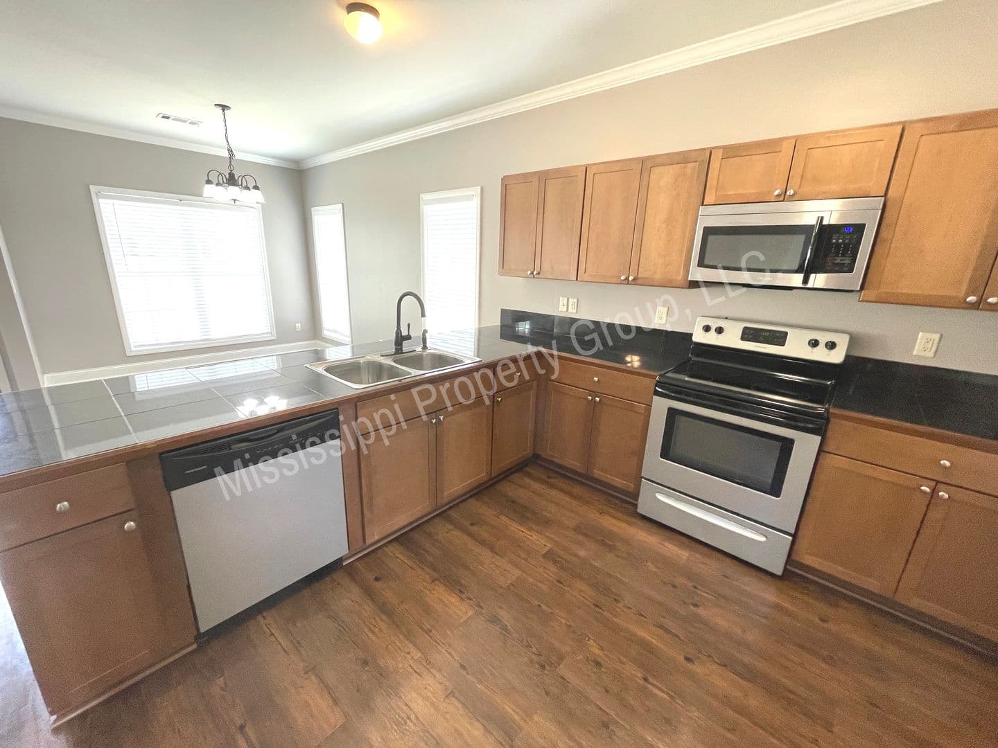Oxford House: 302 Shumard Cove