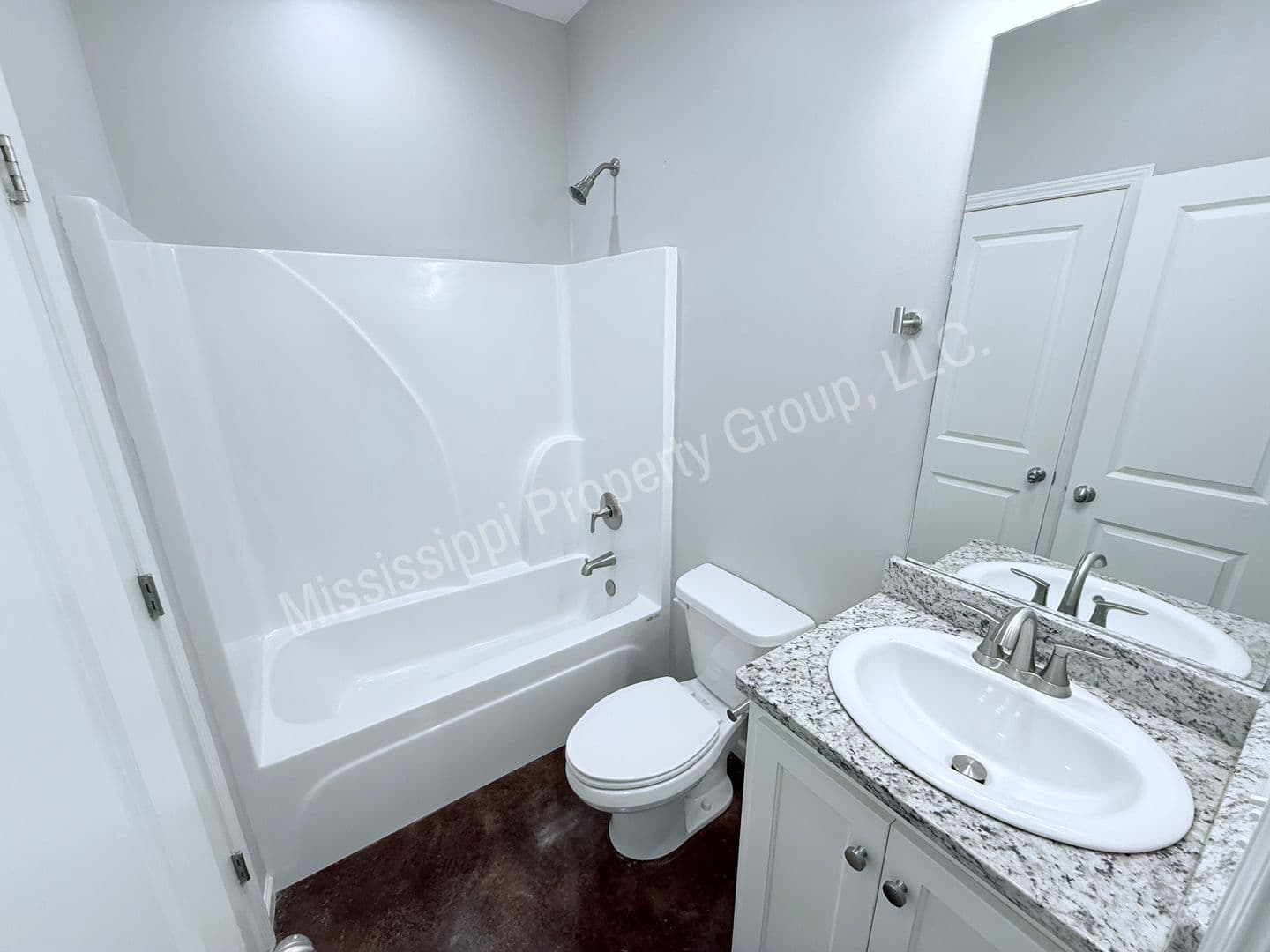 Oxford Condo: 1 Old Trail Circle