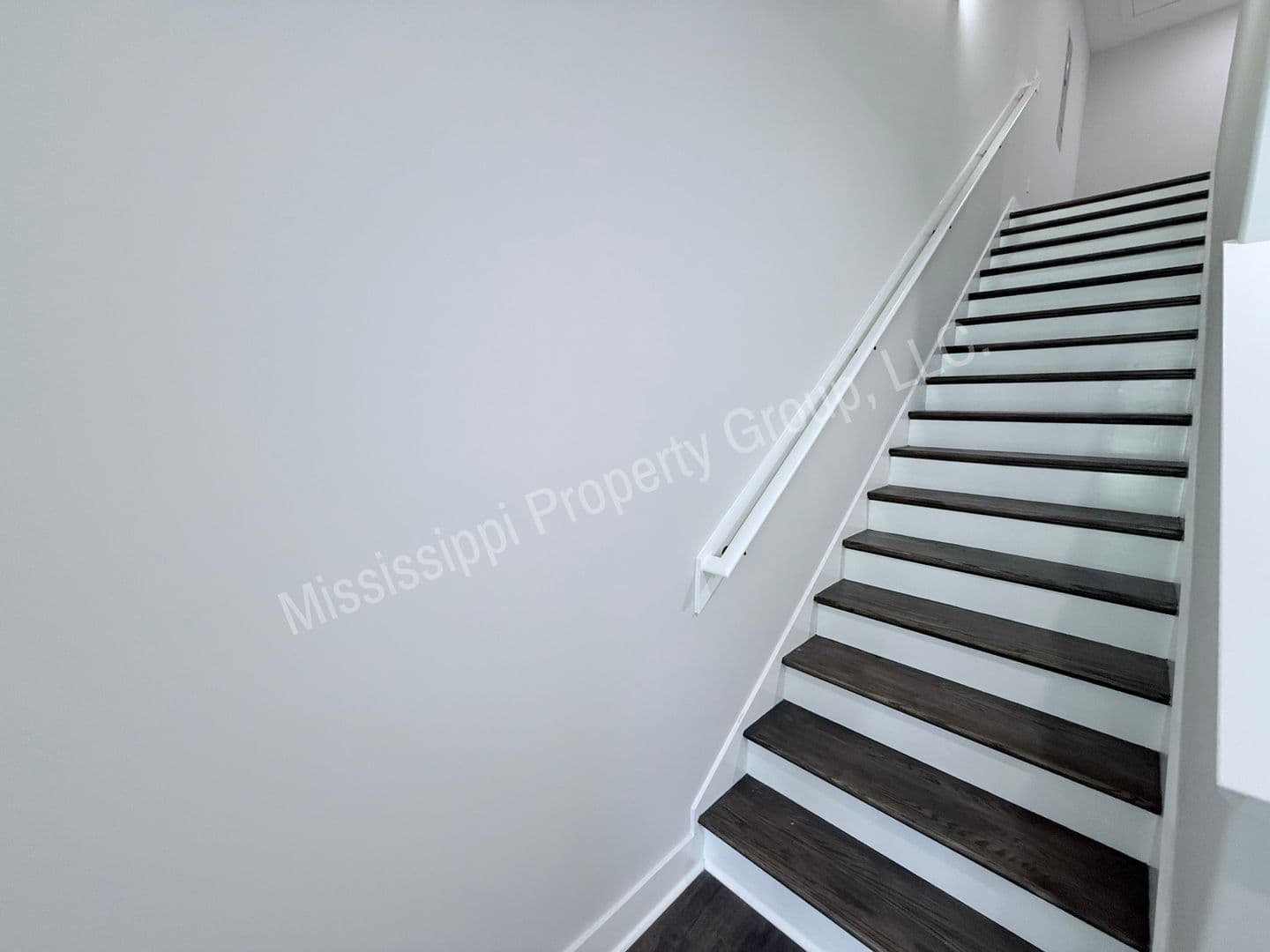 Oxford Townhome: 1817 Reserve Loop