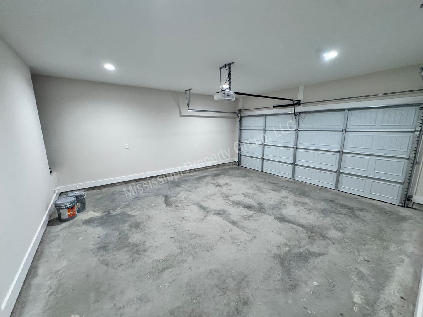 Oxford Townhome: 451 Lily Loop