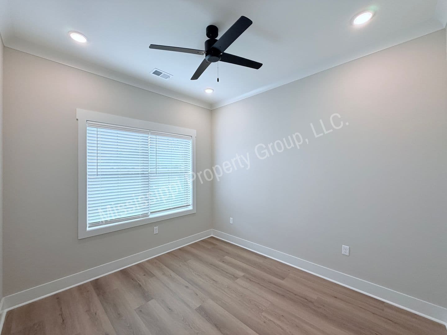 Oxford Apartment: 1401 Chickasaw Road