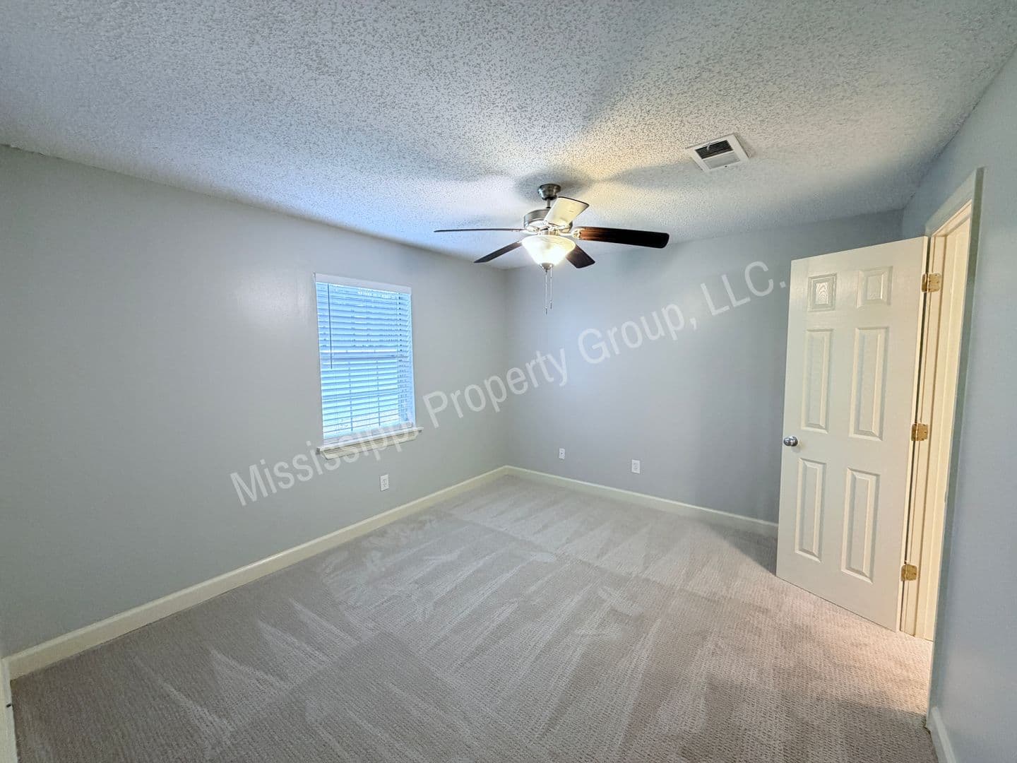Oxford House: 2112 Old Taylor Road, F1
