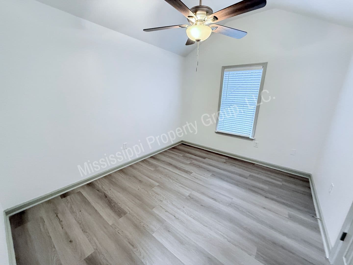 Oxford Townhome: 110 CR 102