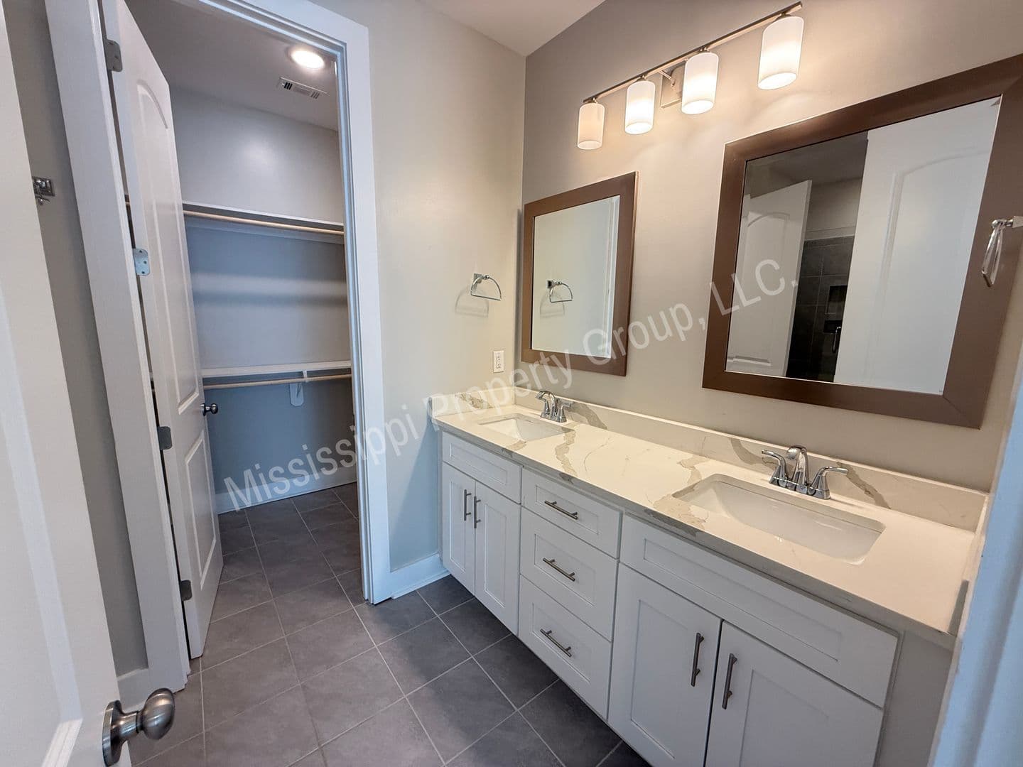 Oxford Townhome: 323 Stillwater Lane