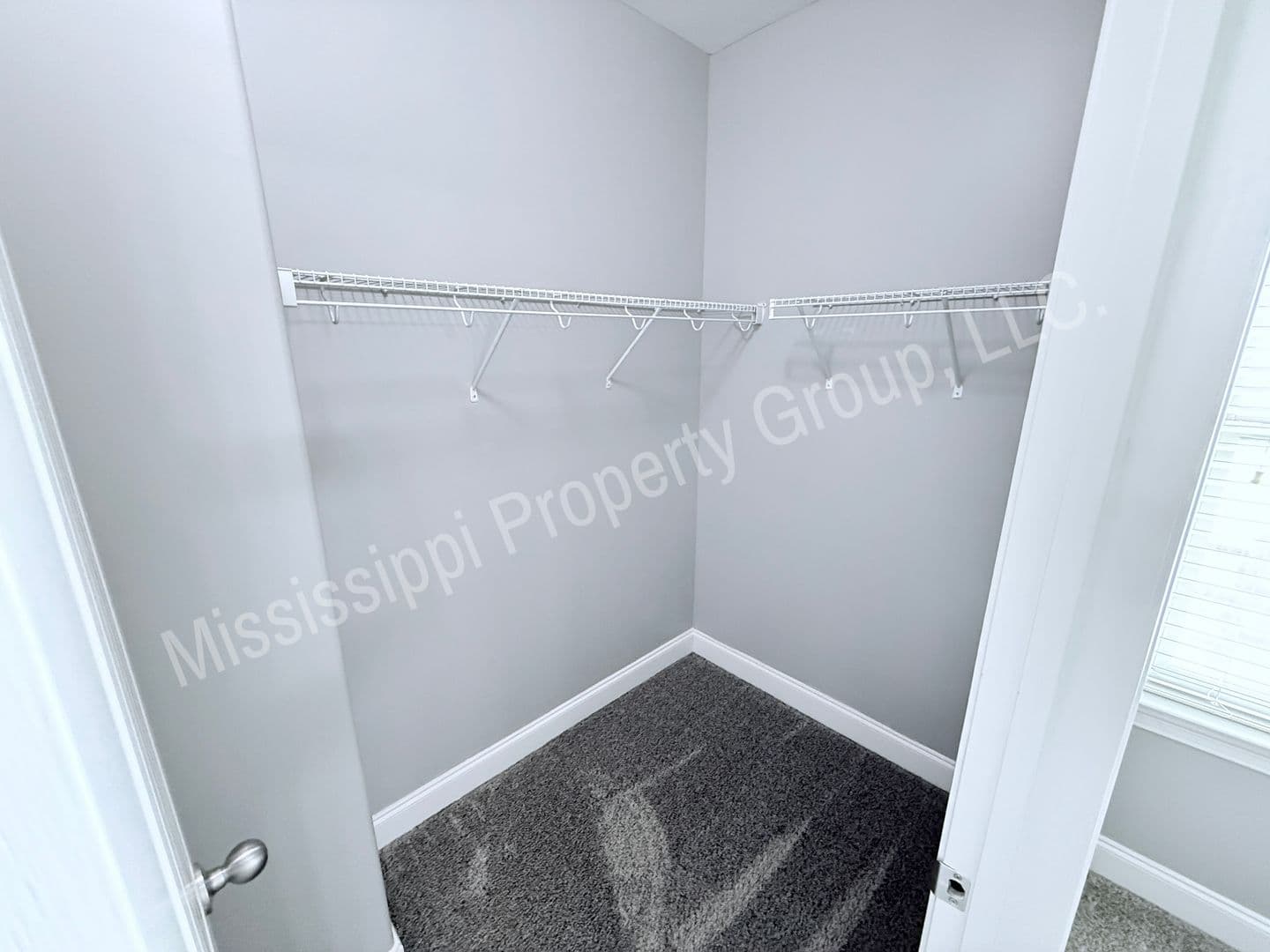 Oxford Townhome: 414 Walker Circle