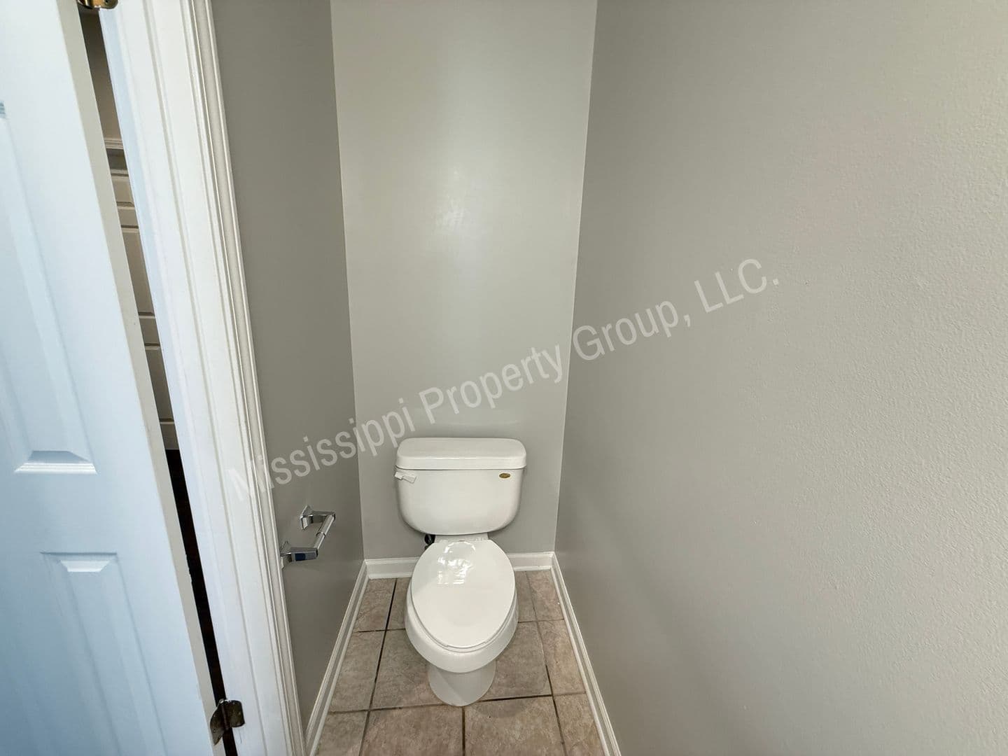 Oxford House: 331 Hayat Loop