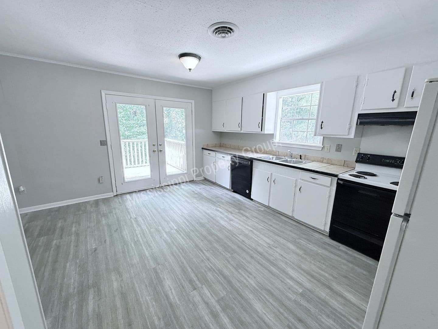 Oxford House: 1120 South 16th Street