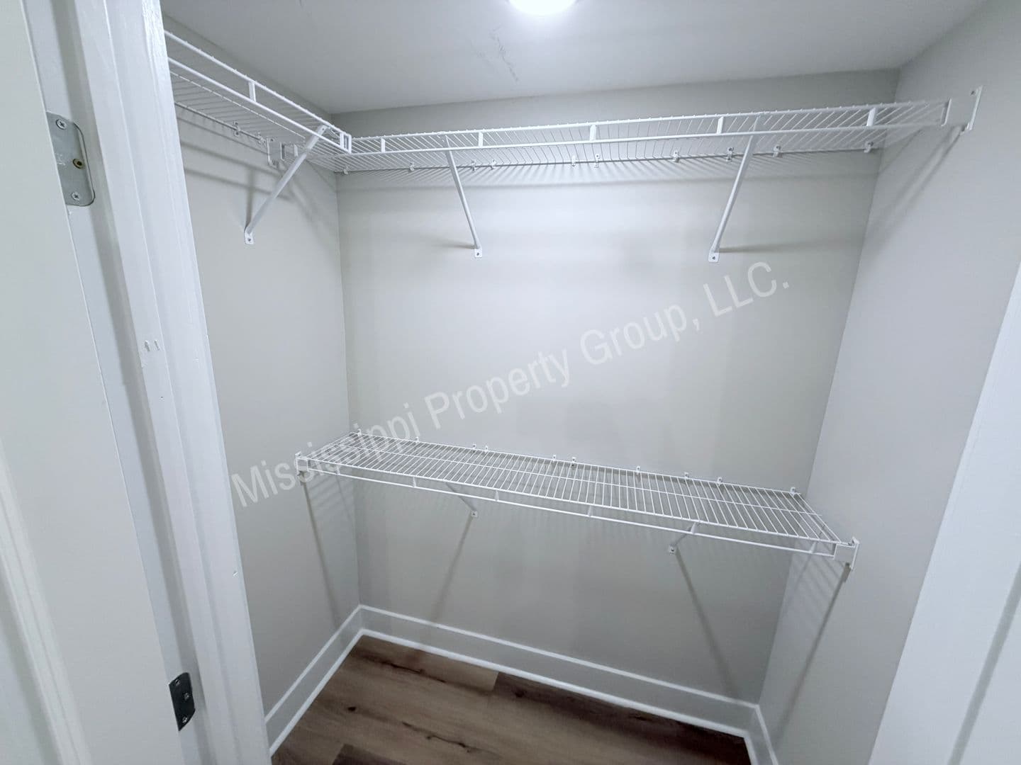 Oxford Apartment: 1205 Pleasant Drive