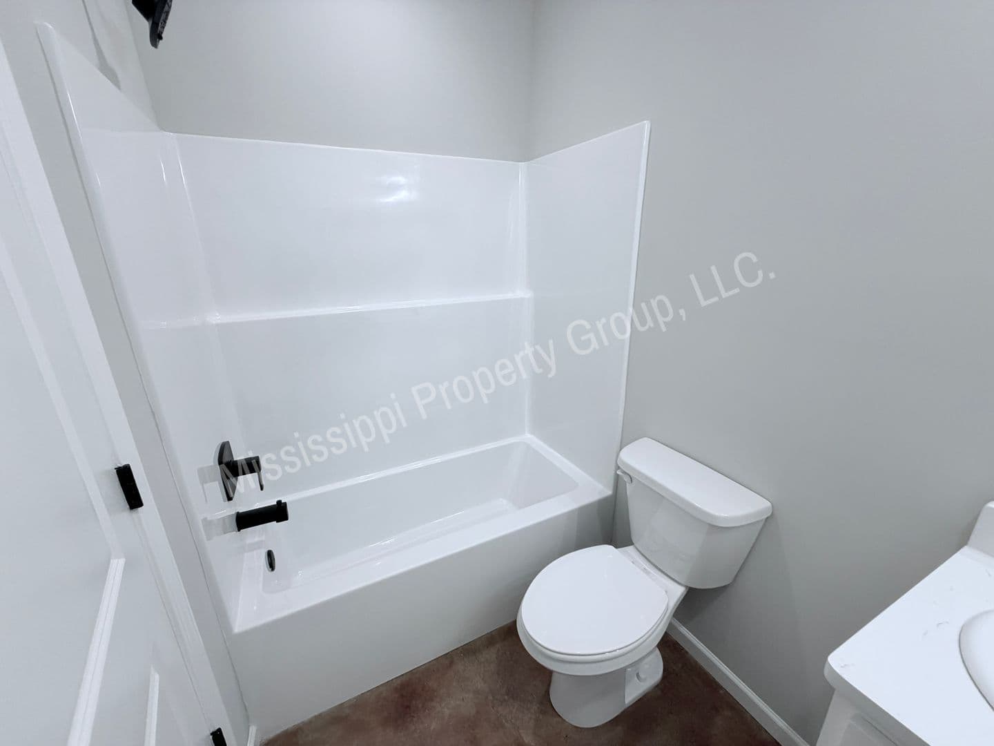 Oxford Townhome: 4851 S. Lamar Blvd