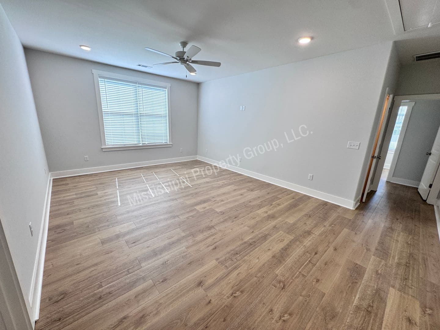 Oxford Townhome: 676 Miramar Lane