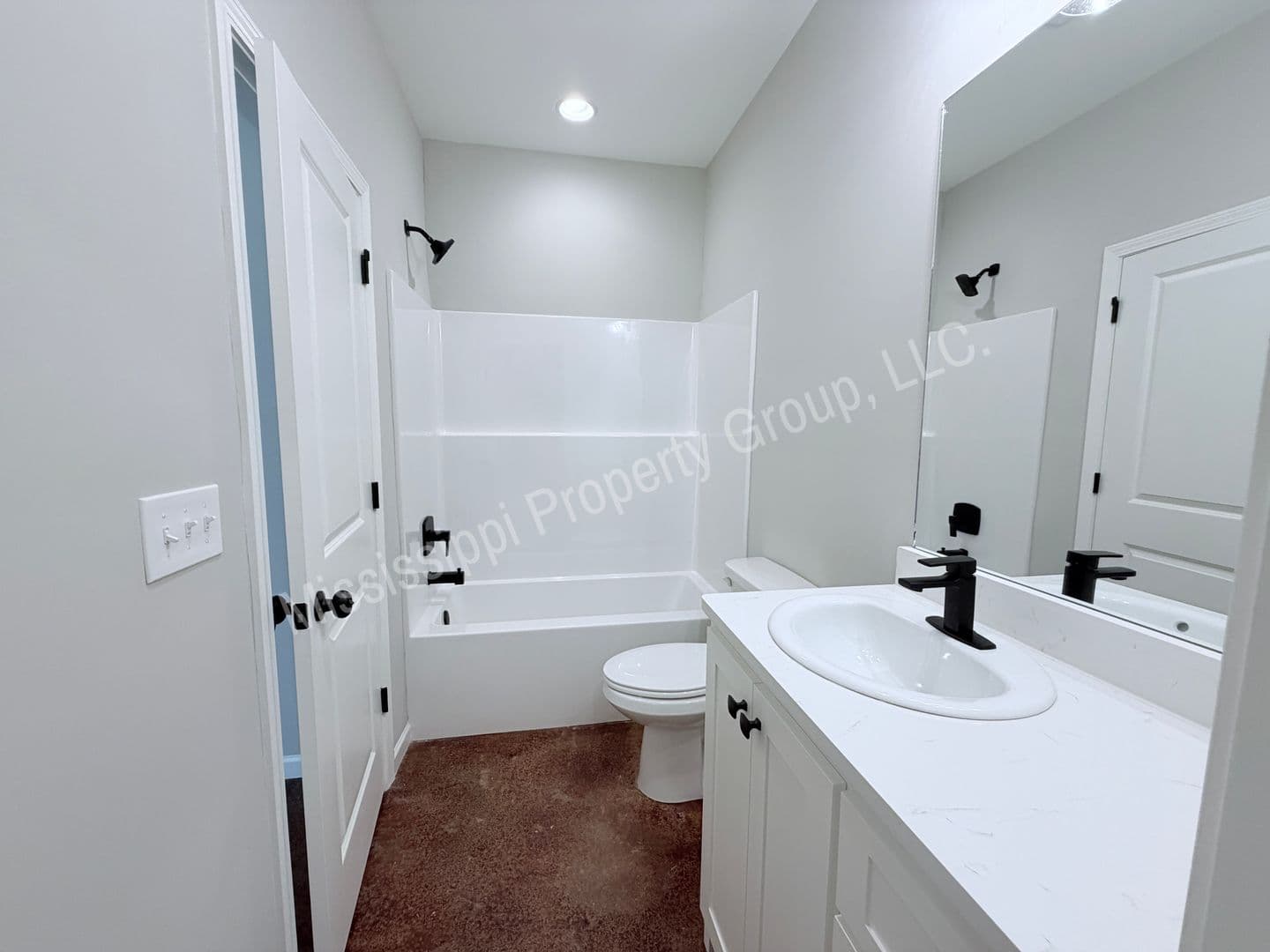 Oxford Townhome: 4851 S. Lamar Blvd