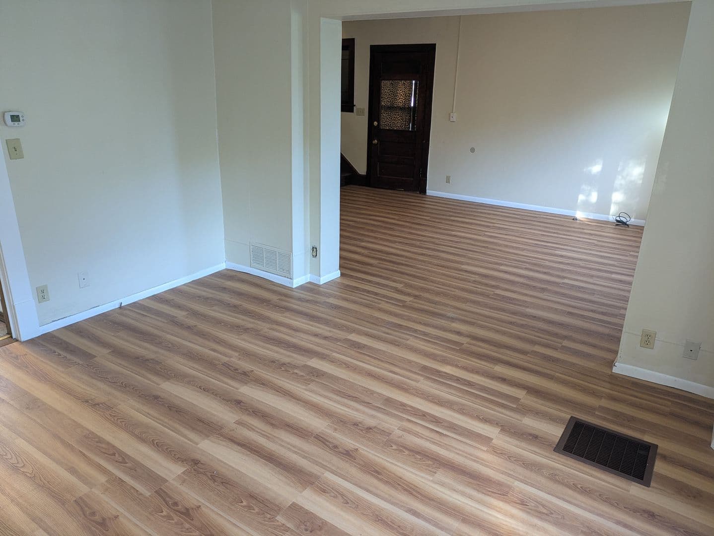 Willmar House: 416 Charlotte St SE