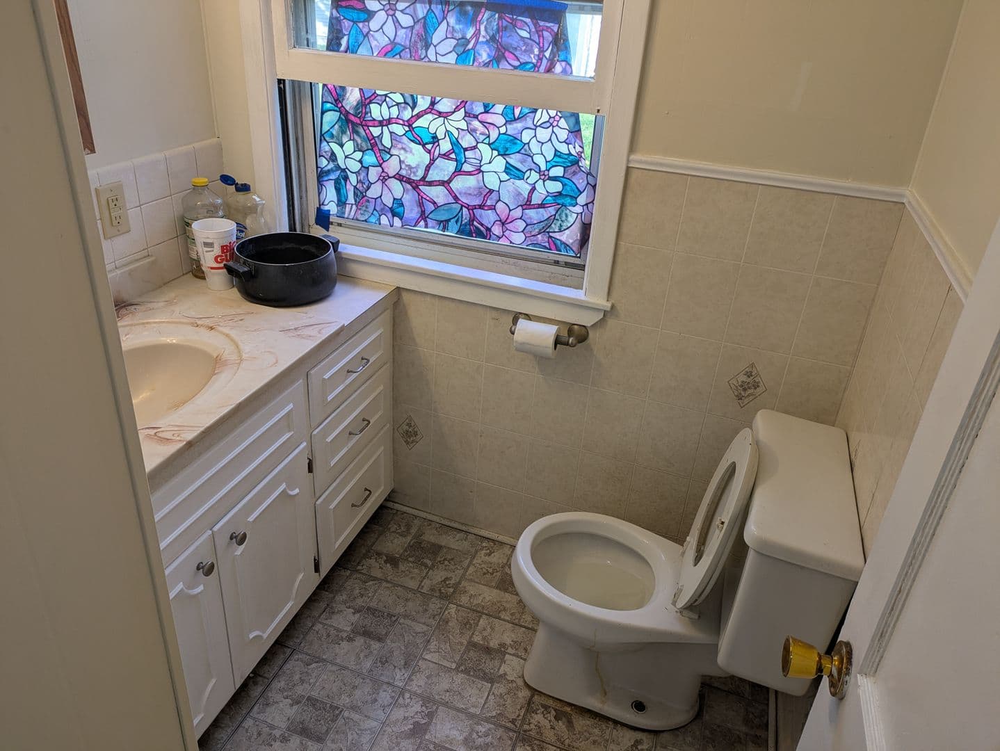 Willmar House: 416 Charlotte St SE