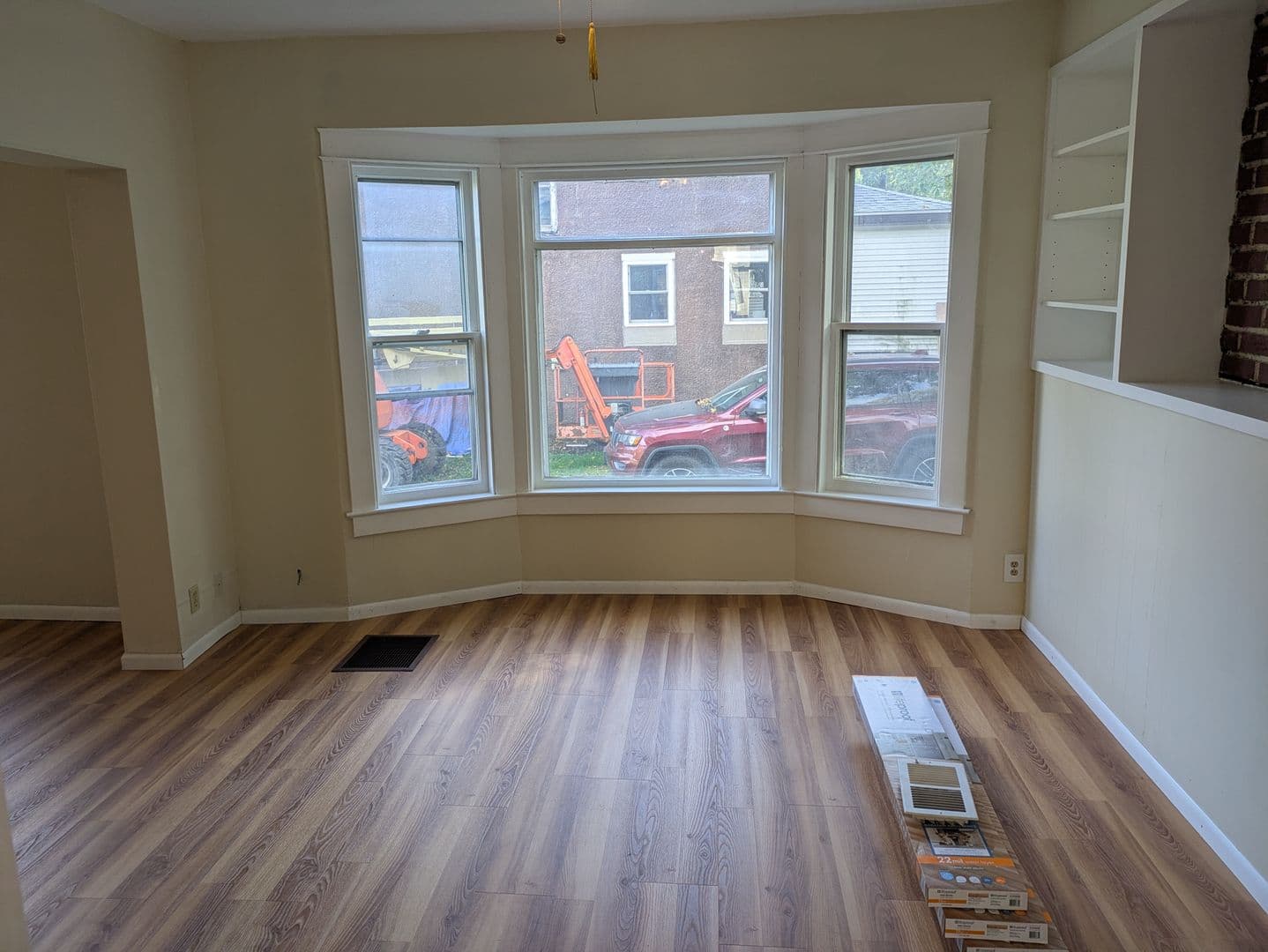 Willmar House: 416 Charlotte St SE