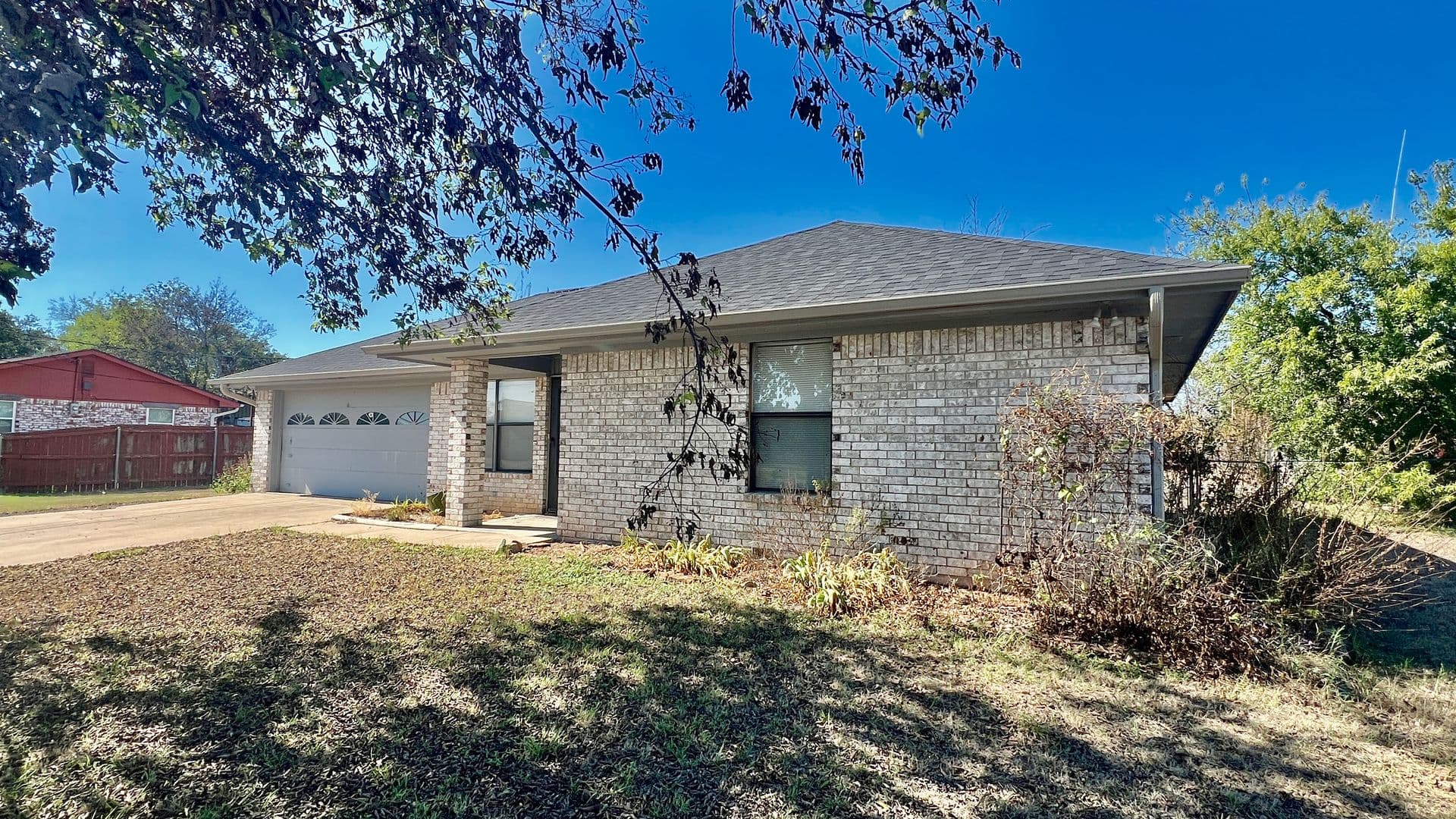 Weatherford House: 301 Garner Rd