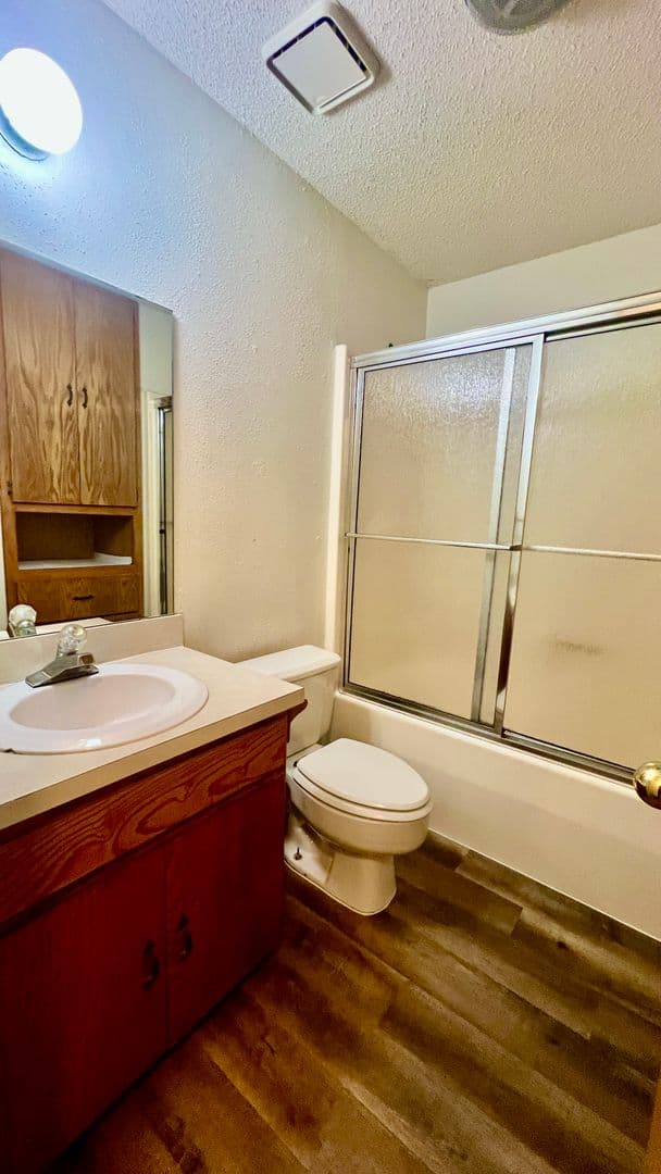 Weatherford House: 301 Garner Rd