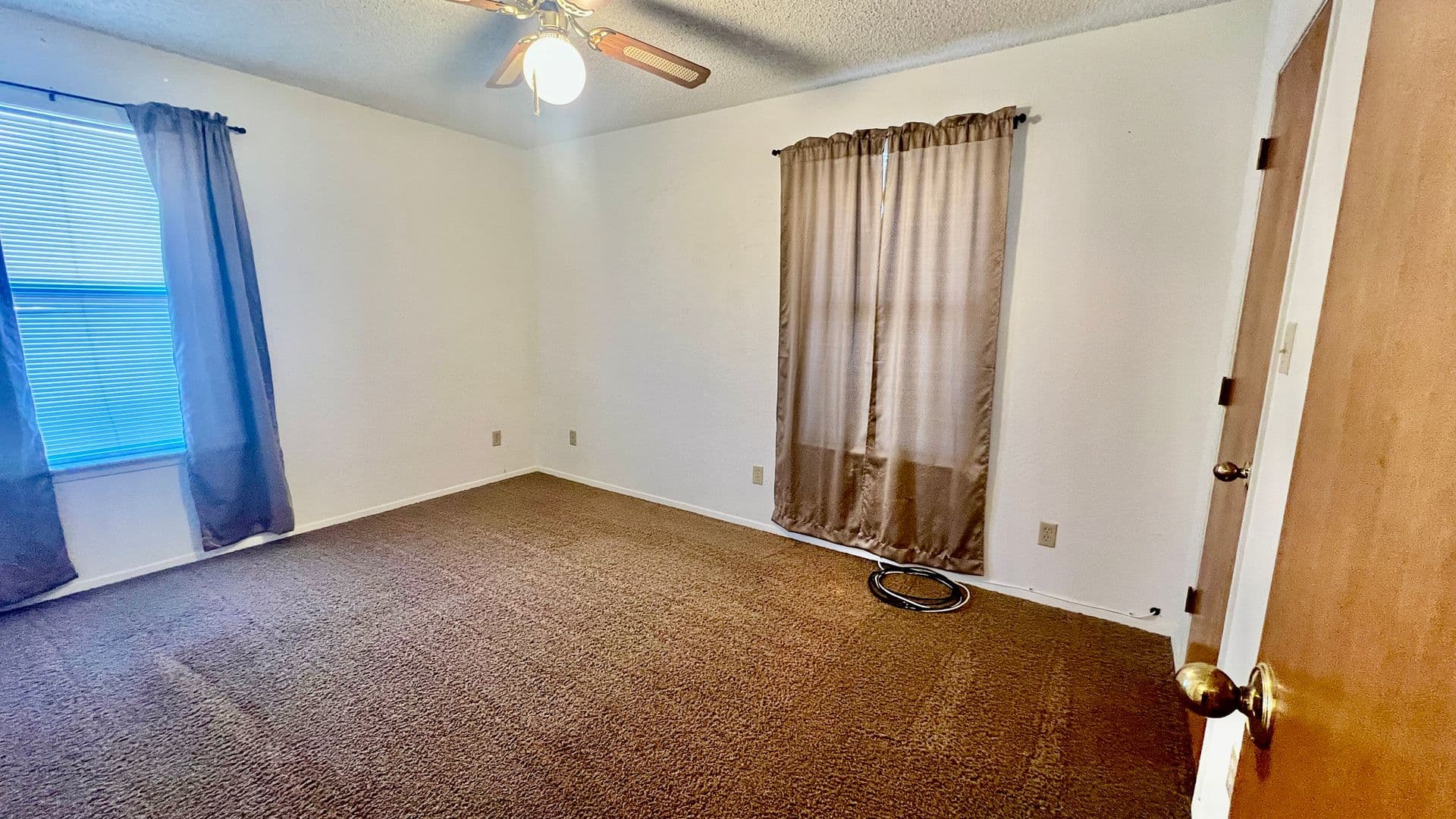 Weatherford House: 301 Garner Rd