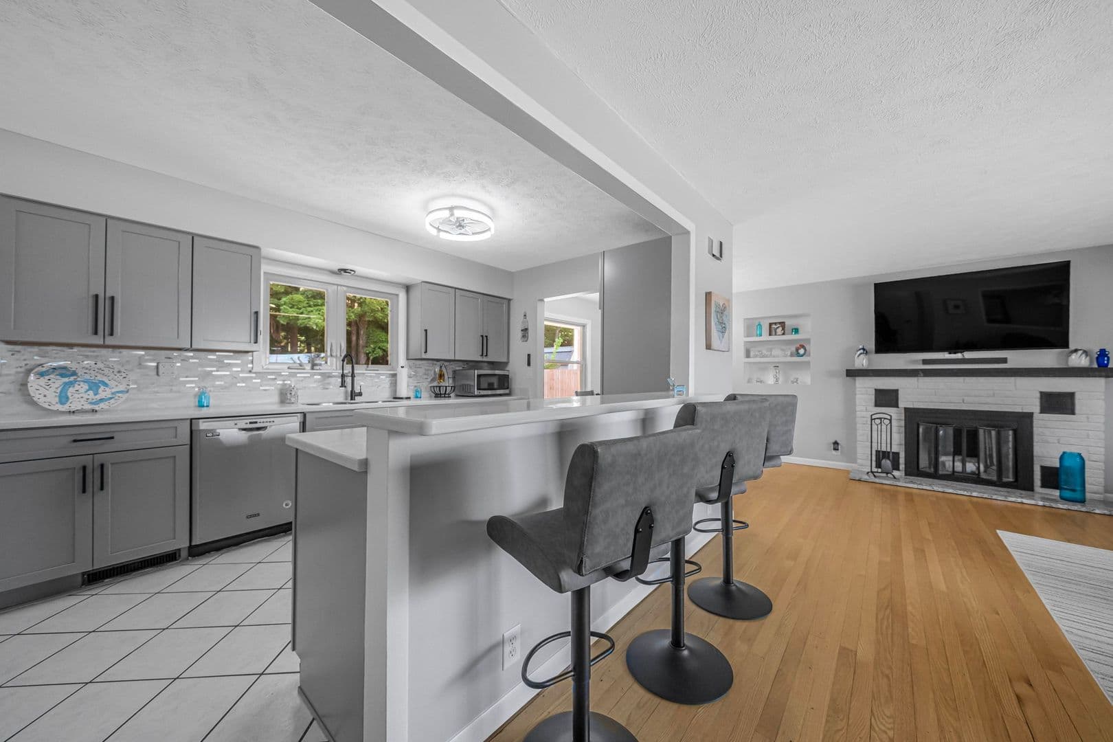 Traverse City House: 7344 S West Bay Shore Dr  49684