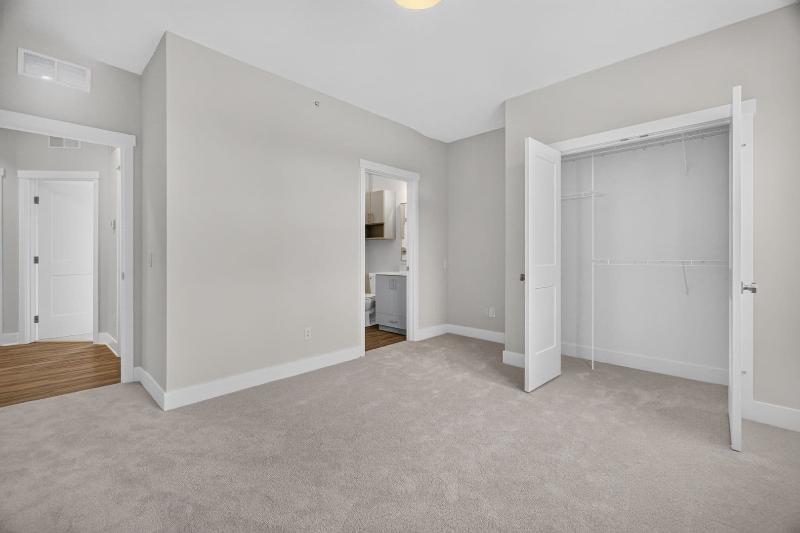 Traverse City Apartment: 1109 S Carver Street
