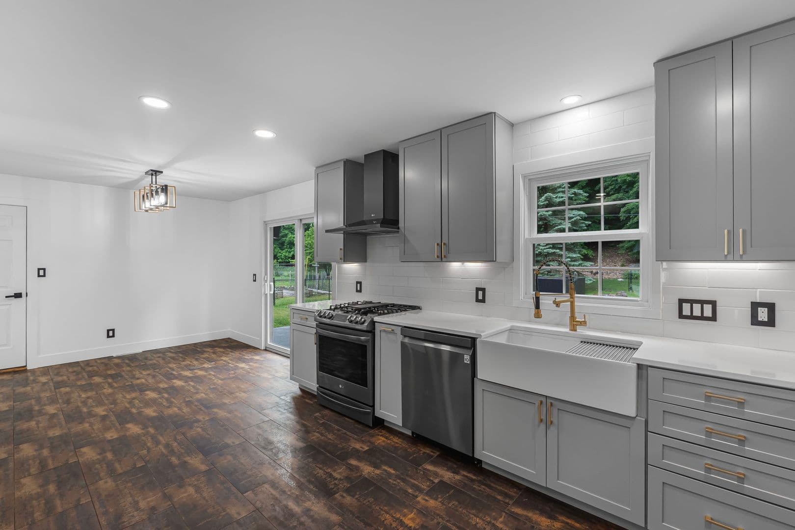 Traverse City House: 7284 S West Bay Shore Dr