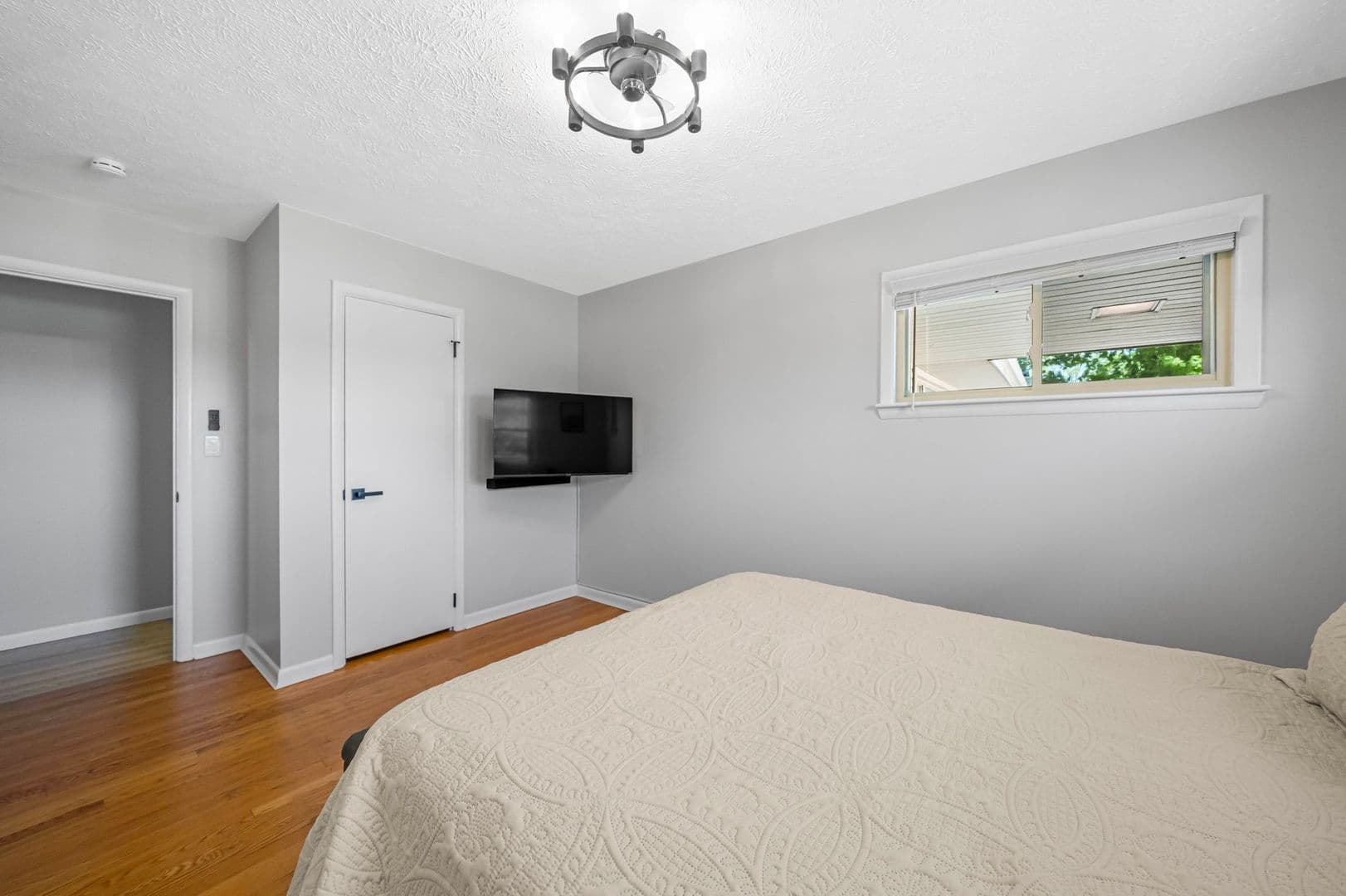 Traverse City House: 7344 S West Bay Shore Dr  49684
