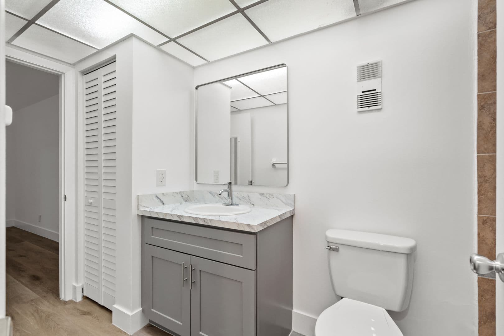 Boca Raton Apartment: 450-490 NW 20th St.
