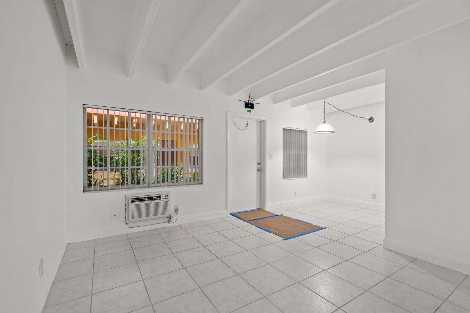 Boca Raton Apartment: 330 NW 20th St