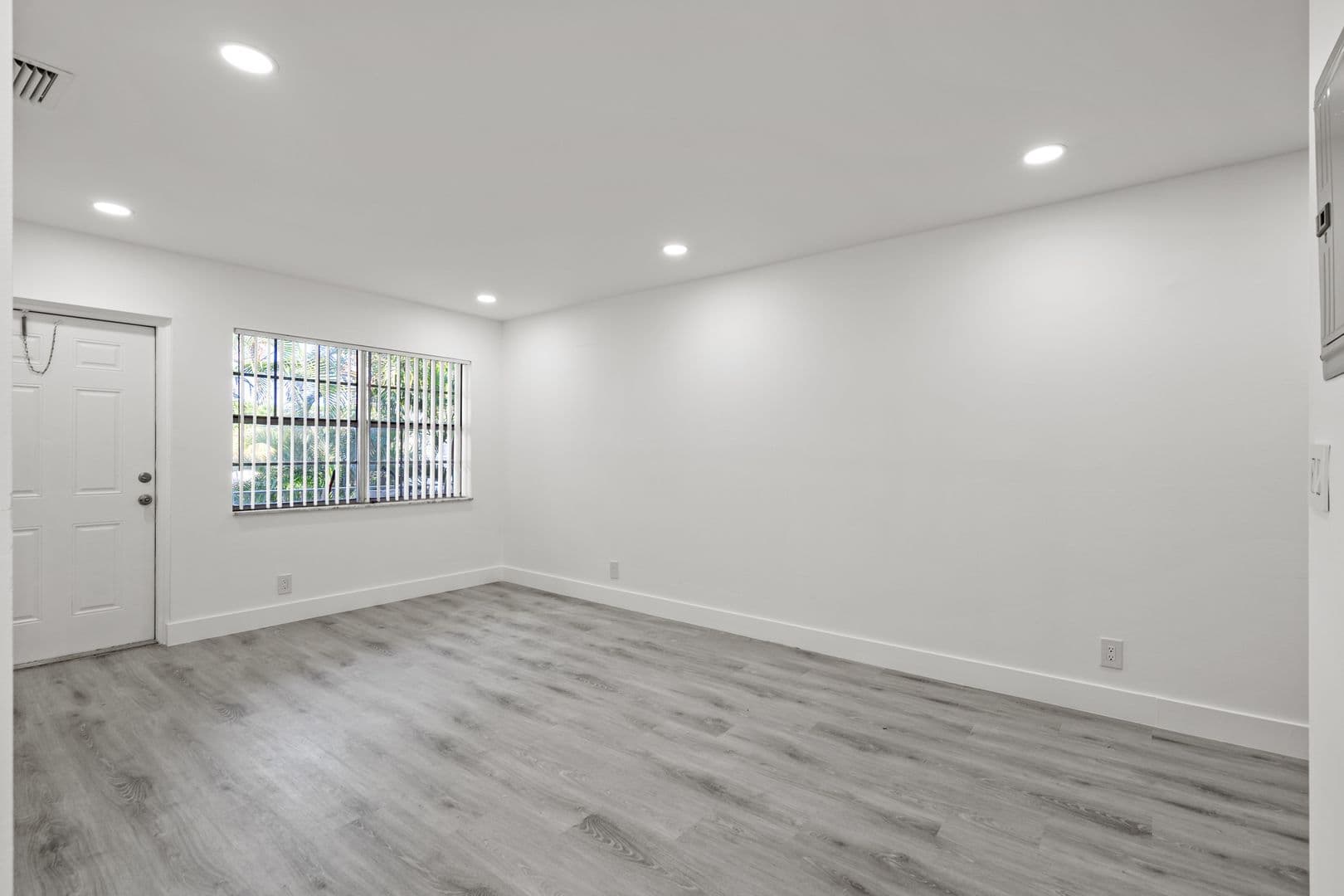Boca Raton Apartment: 1499 NW 15th Ave