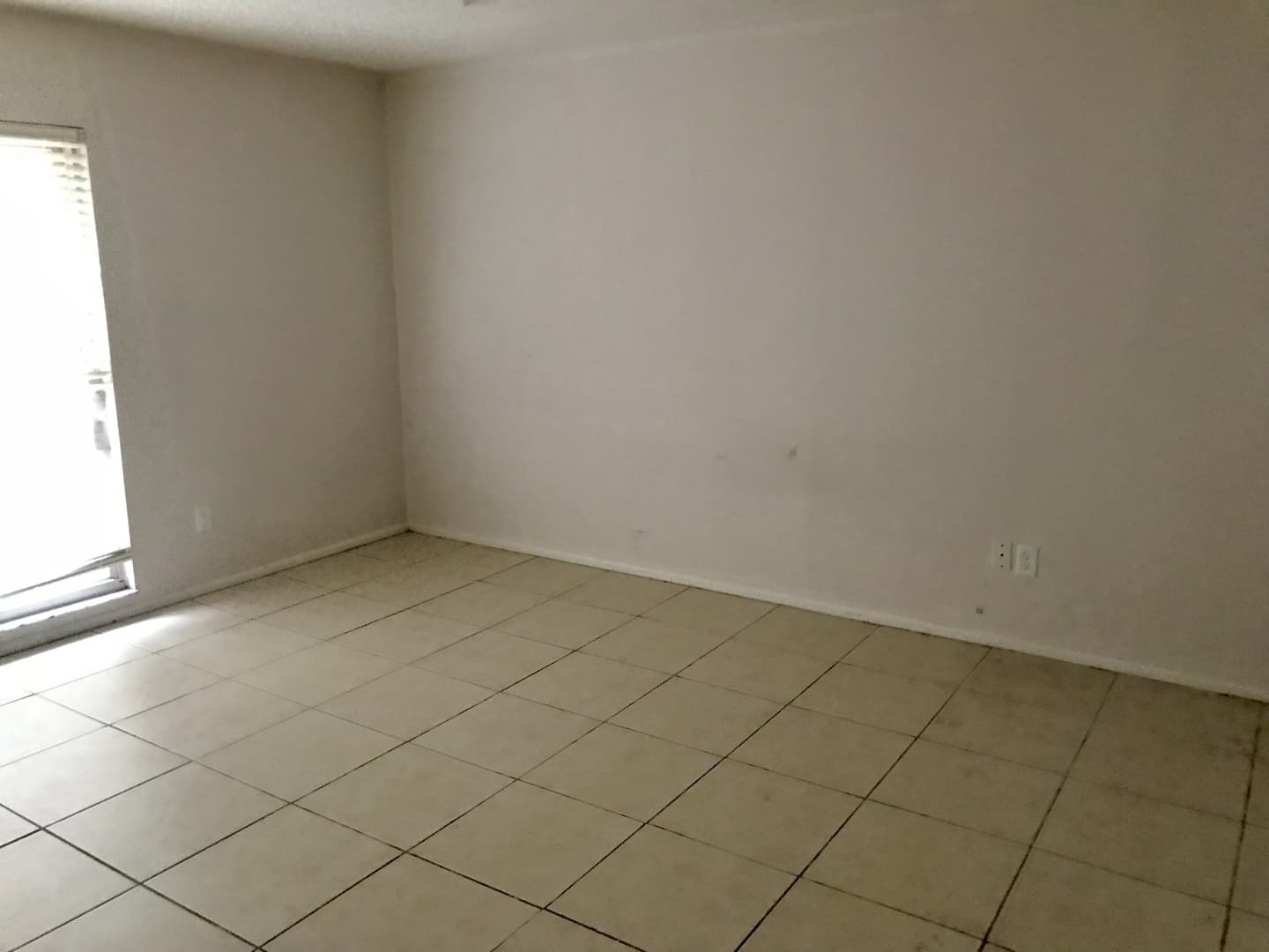 Clermont House: 241 Edgewood Dr.