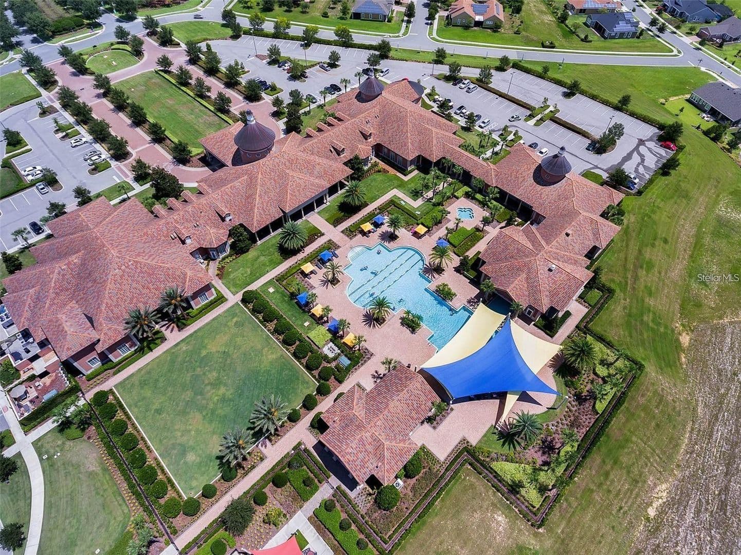 Groveland House: 108 Flame Vine Way