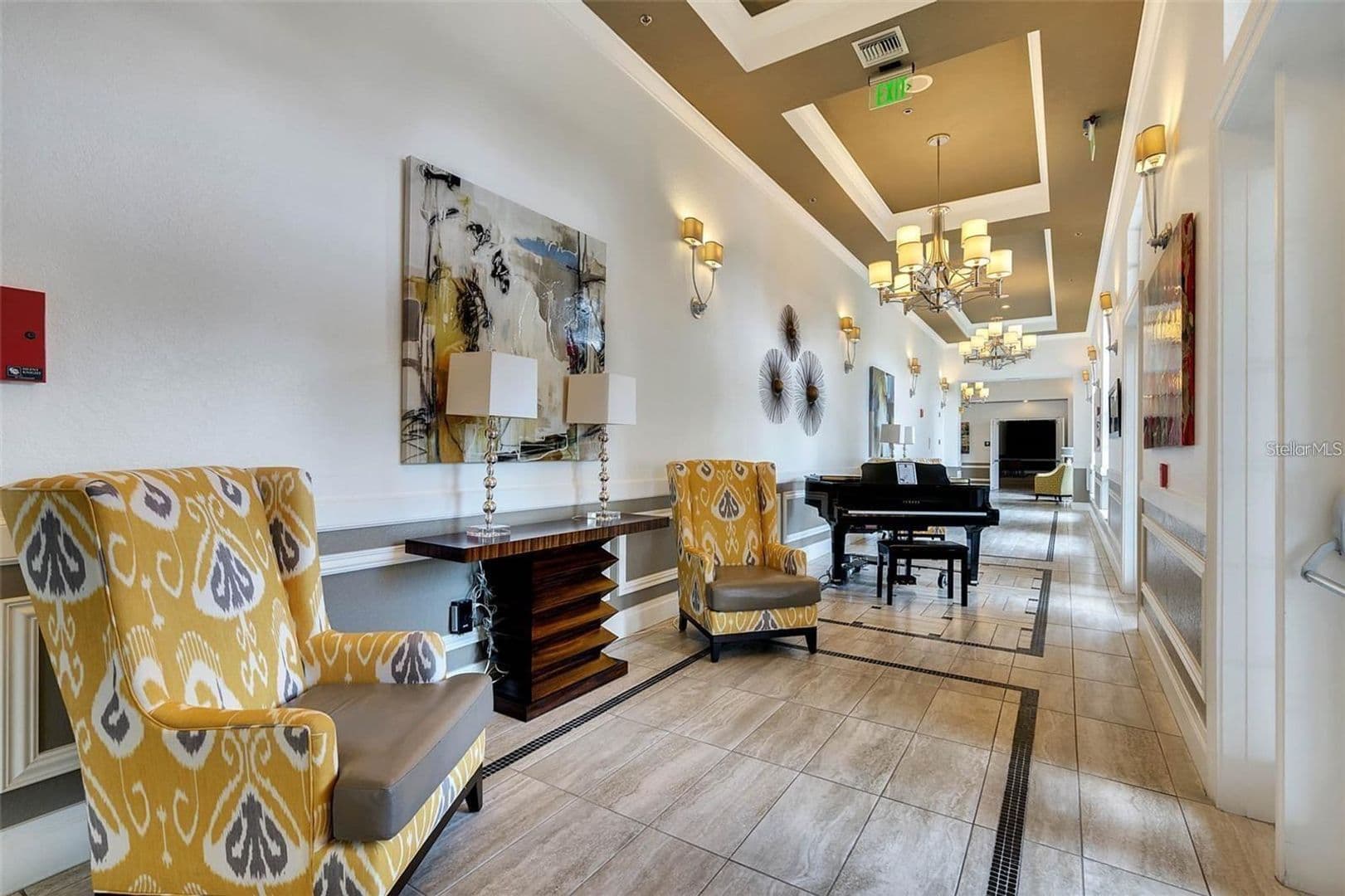 Groveland House: 108 Flame Vine Way