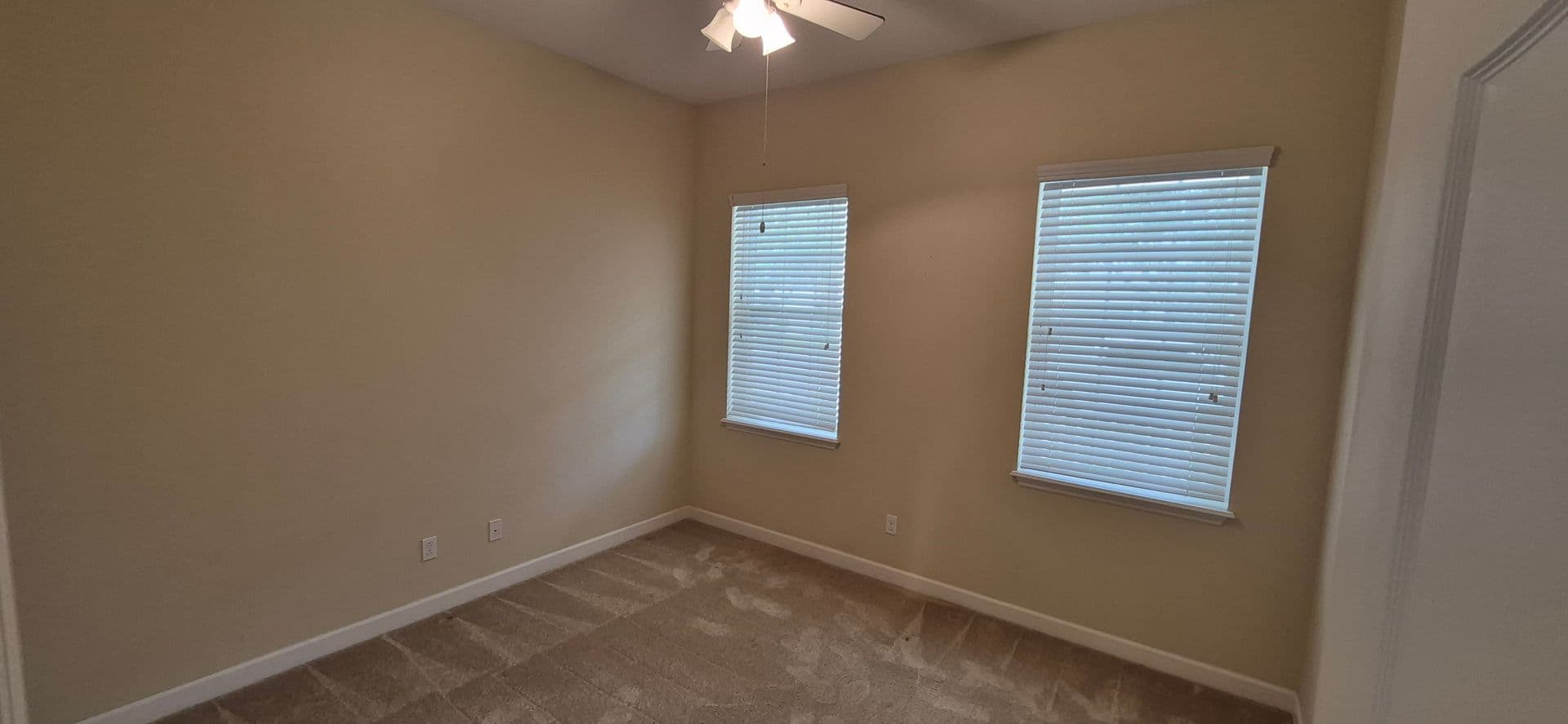 Groveland House: 108 Flame Vine Way