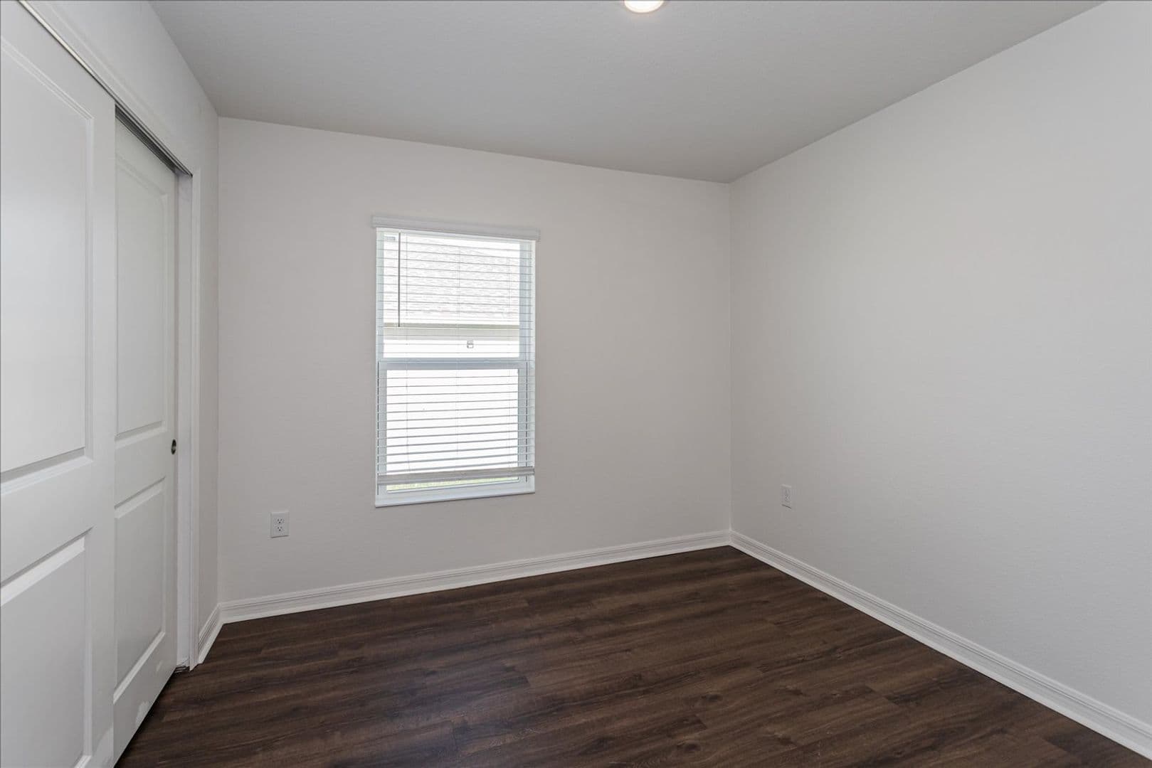 Mascotte House: 1434 GERANIUM DR,