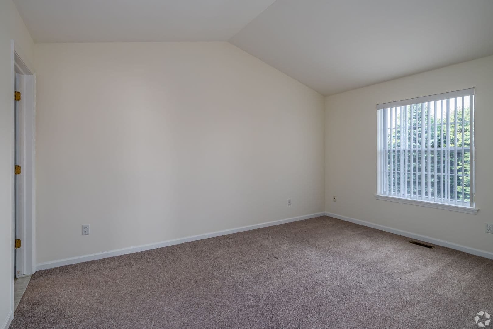 Shelby Township Apartment: 2427 Partridge Drive