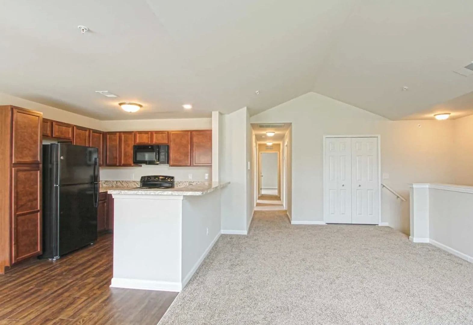 Rochester Hills Apartment: 1090 Academy Drive