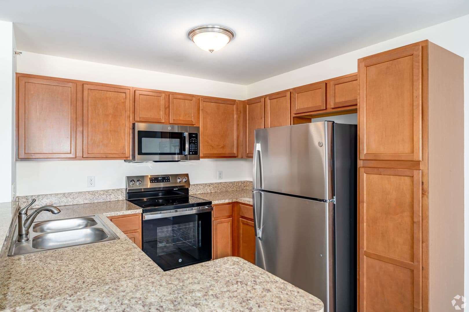 Shelby Township Apartment: 2427 Partridge Drive