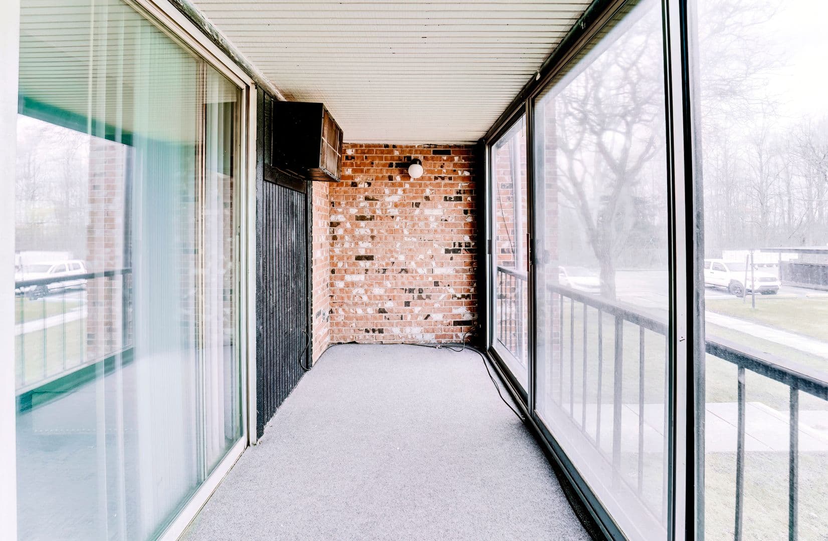 Pontiac Apartment: 505 Old Oak Court