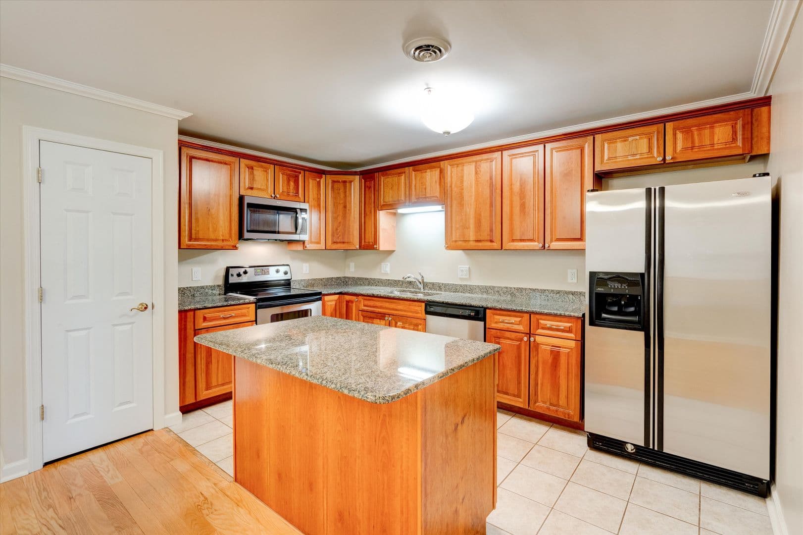 Manchester Apartment: 3 Country Club Drive Unit 103