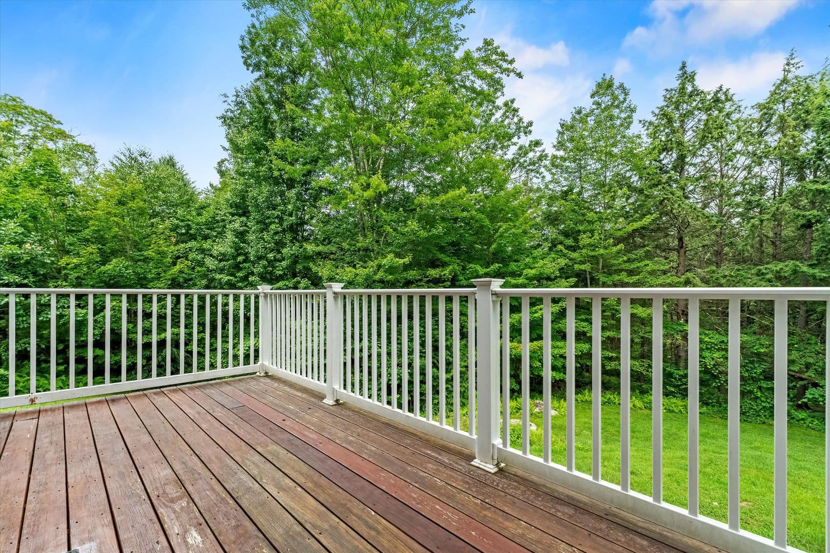 New Boston House: 30 Daylily Lane