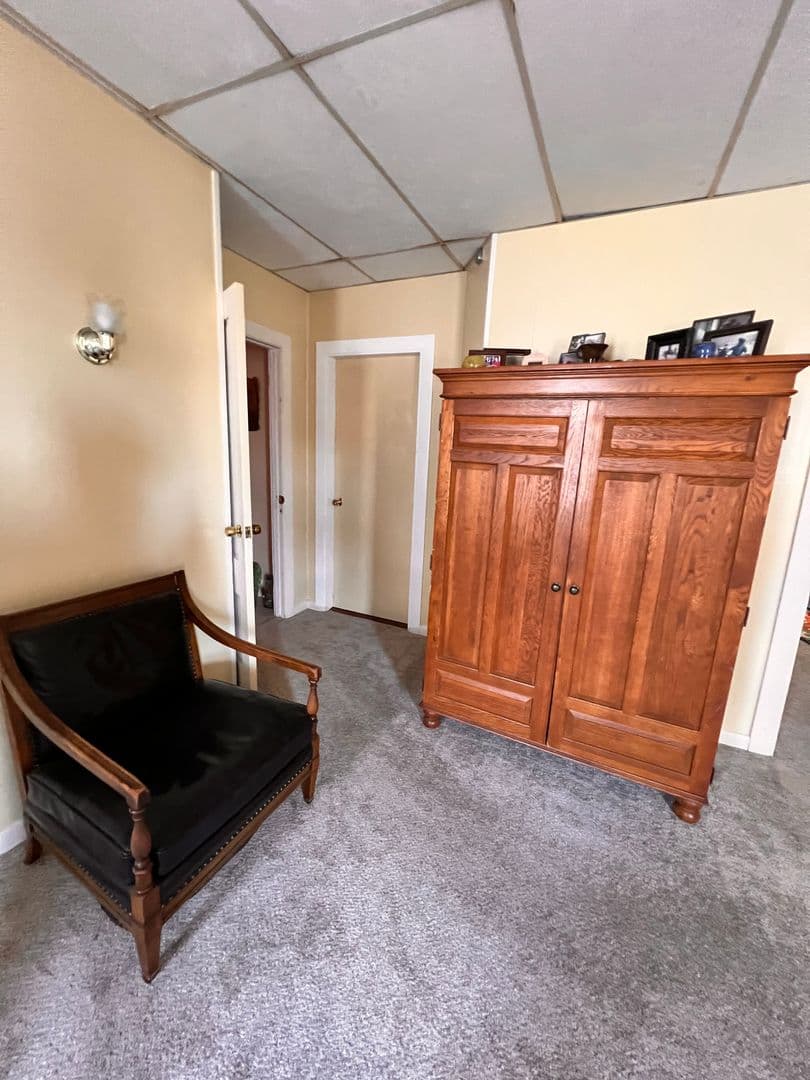 Manchester Apartment: 135 Sagamore St