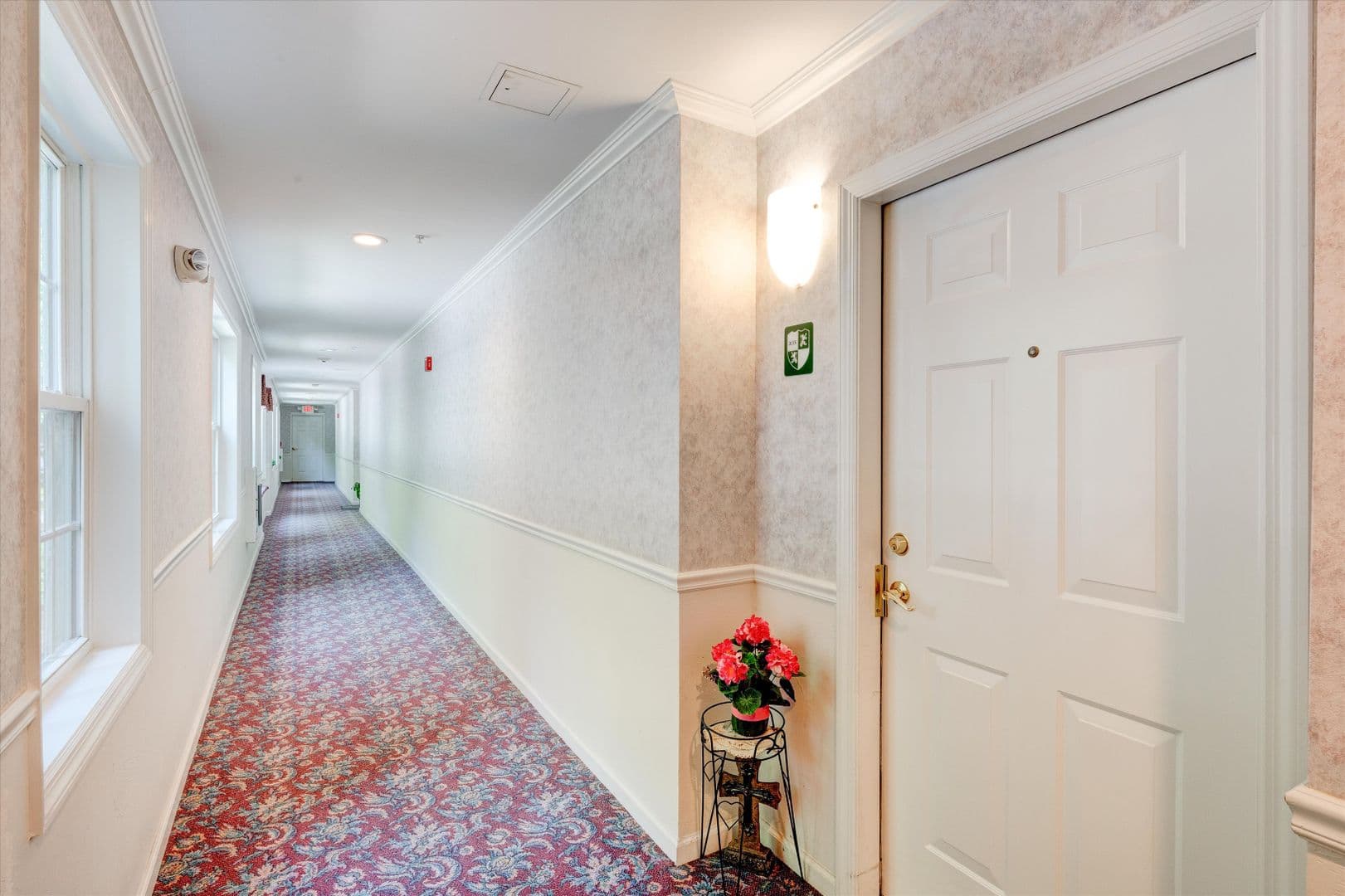 Manchester Apartment: 3 Country Club Drive Unit 103