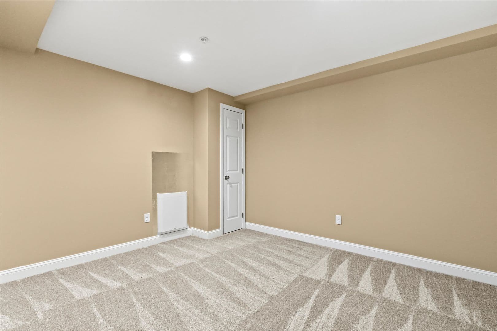 New Boston House: 30 Daylily Lane