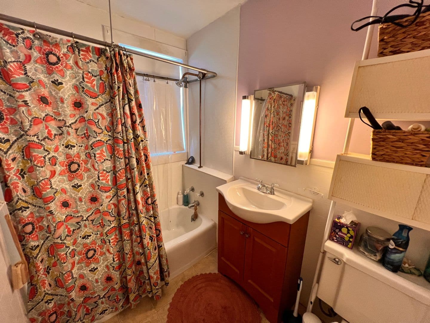 Manchester Apartment: 135 Sagamore St
