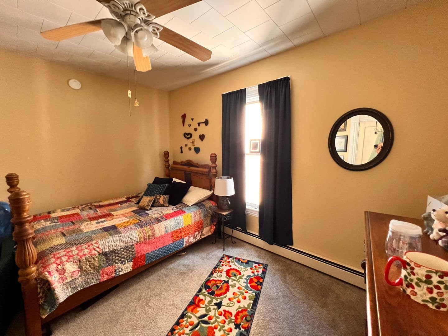 Manchester Apartment: 135 Sagamore St