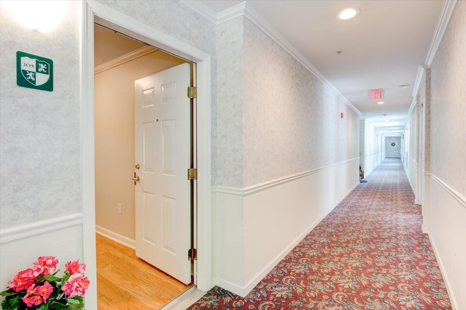 Manchester Apartment: 3 Country Club Drive Unit 103