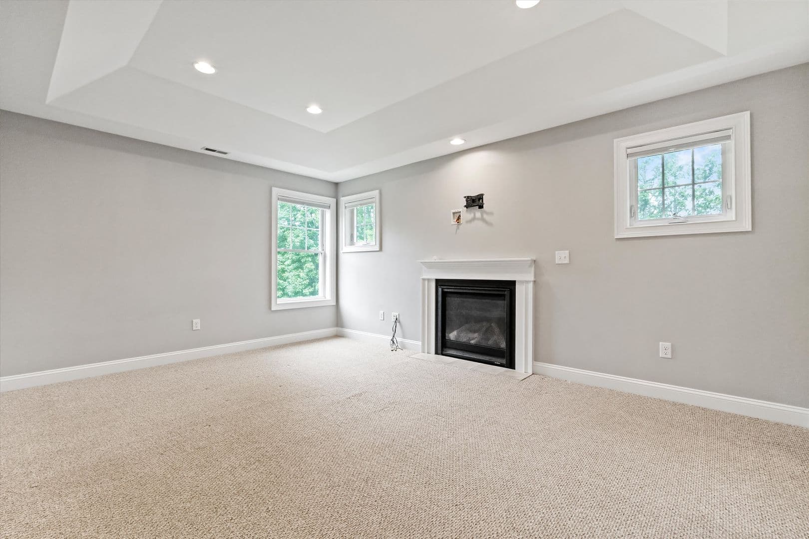 New Boston House: 30 Daylily Lane