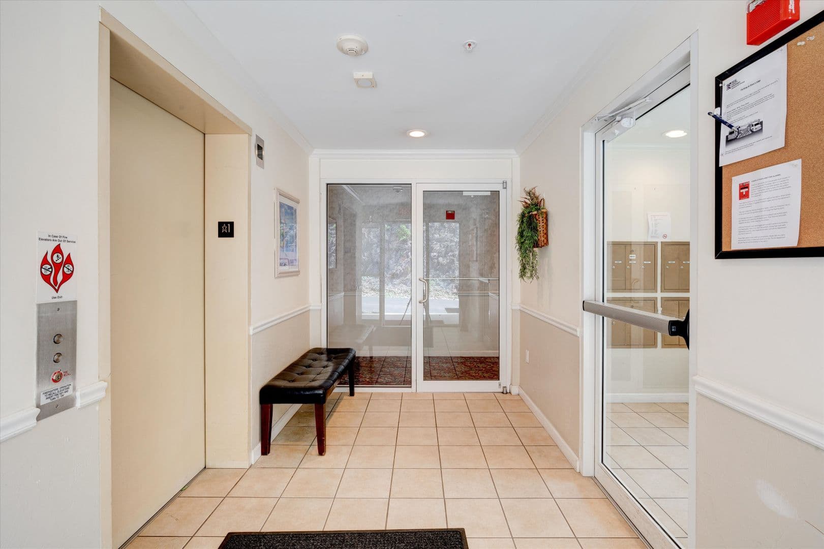 Manchester Apartment: 3 Country Club Drive Unit 103